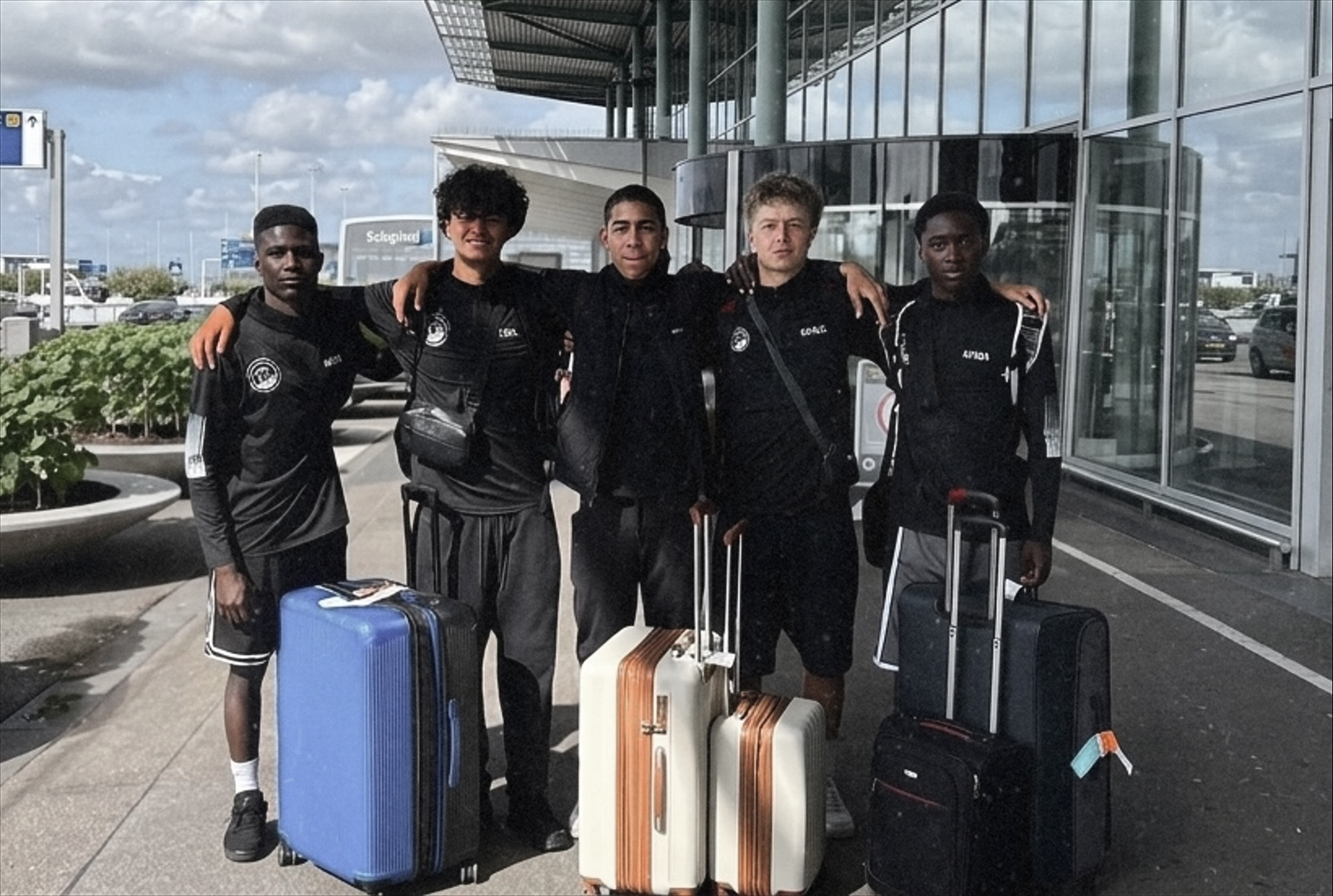 ESA players travelling for European exposure